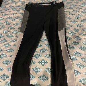 High waisted Yoga pants.. black white n gray. Good condition